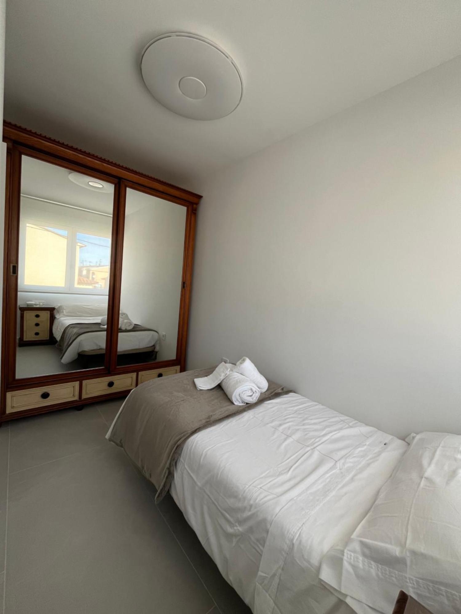 Villa La Via Santa Eulalia del Campo Esterno foto
